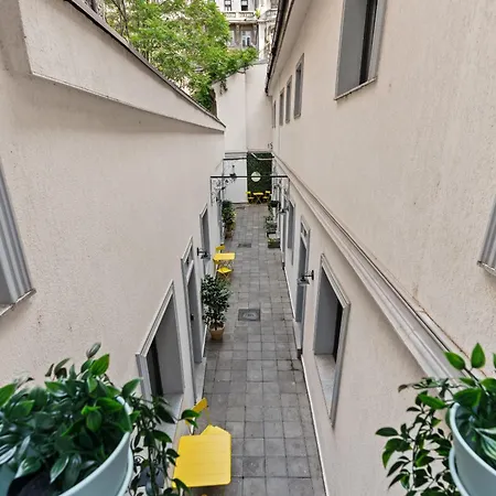 Old Town Comfort Lägenhet Bukarest